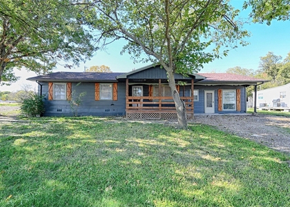 4574 County Road 895 - Photo 1