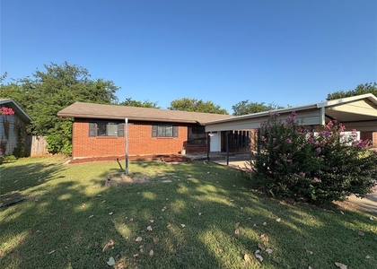 2605 Queensbury Road - Photo 1