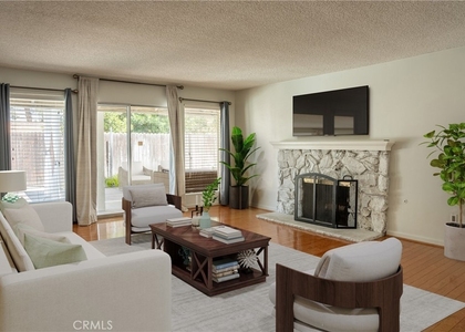 1201 Lyndhurst - Photo 1