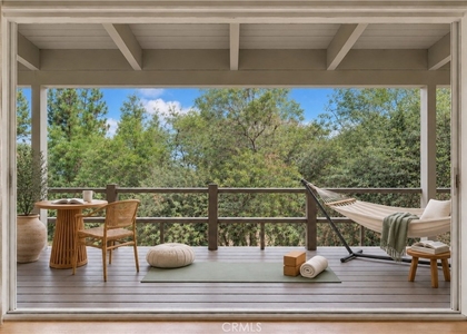 859 Saint Katherine Drive - Photo 1