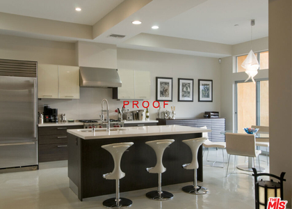2216 Main Street - Photo 1