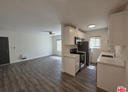 1625 Franklin Street - Photo 1