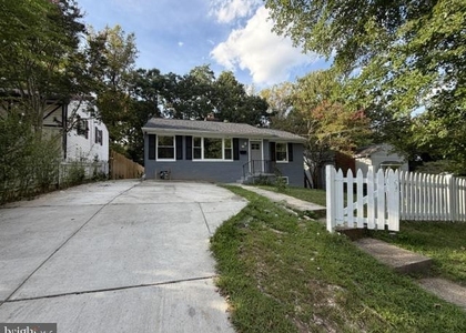 128 Whitmoor Terrace - Photo 1
