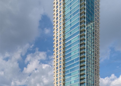 300 Bowie St - Photo 1