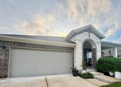 142 Willamette Way - Photo 1