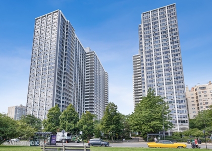 4250 N Marine Drive - Photo 1