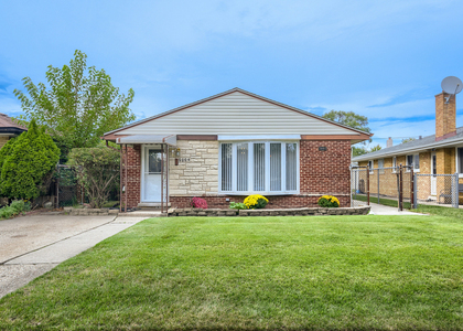 5004 Lee Street - Photo 1