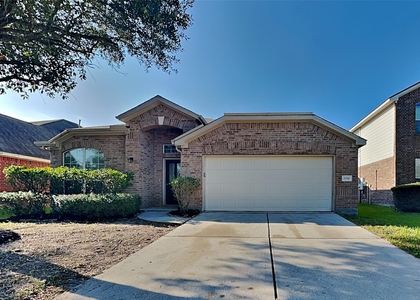 21542 Kings Bend Drive - Photo 1