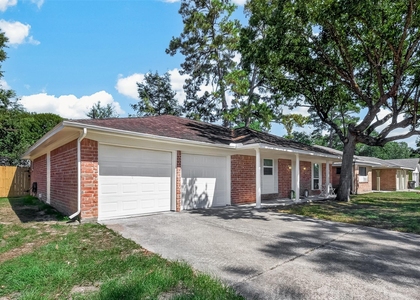 29210 Binefield Street - Photo 1