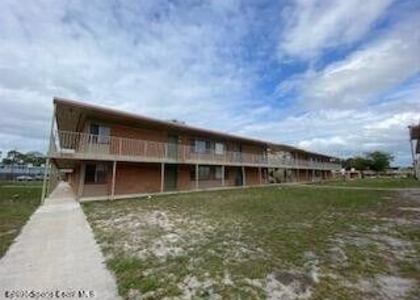 800 N Fiske Boulevard - Photo 1