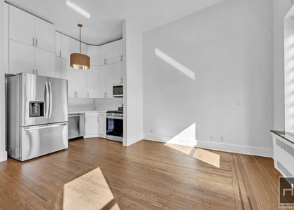 East 31 Street - Photo 1