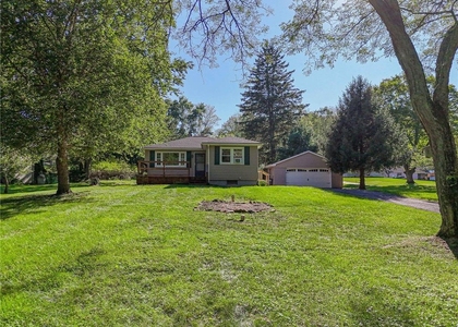 1884 Reading Drive - Photo 1