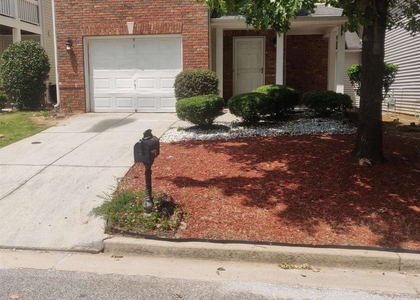 679 Shadow Lakes Drive - Photo 1