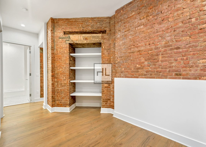 Madison Avenue - Photo 1