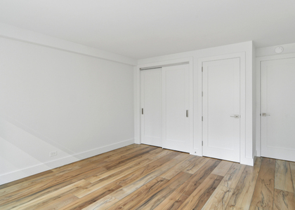 W 58th St - Photo 1