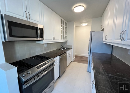 Second Avenue - Photo 1