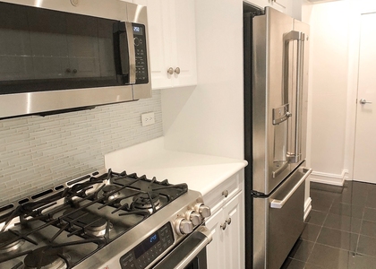 East 79 Street - Photo 1