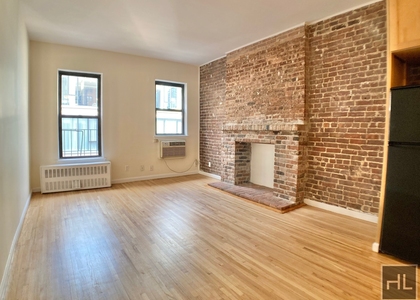East 84 Street - Photo 1
