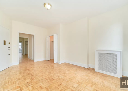 Second Avenue - Photo 1