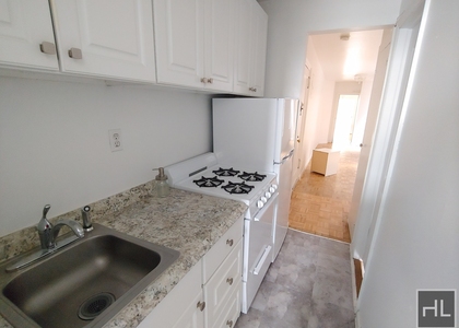 East 89 Street - Photo 1
