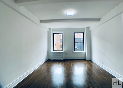 East 37 Street - Photo 1