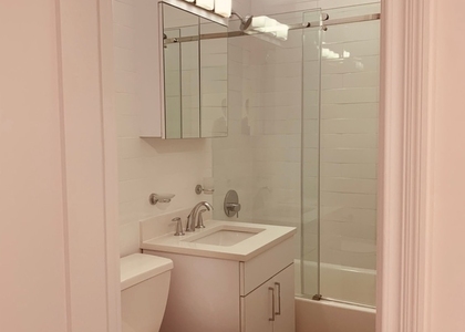 West 22 Street - Photo 1