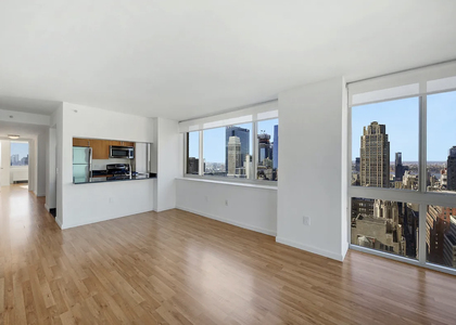 West 38 Street - Photo 1