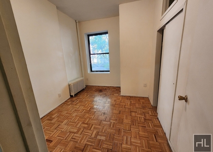 East 89 Street - Photo 1