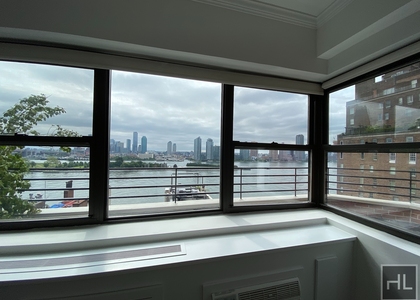 Beekman Place - Photo 1
