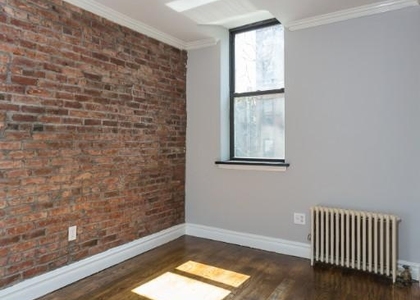 West 14 Street - Photo 1