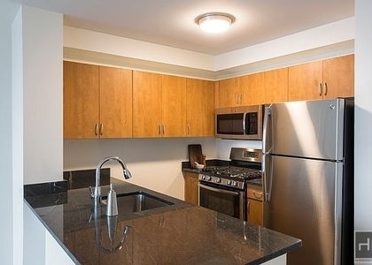 West 38 Street - Photo 1