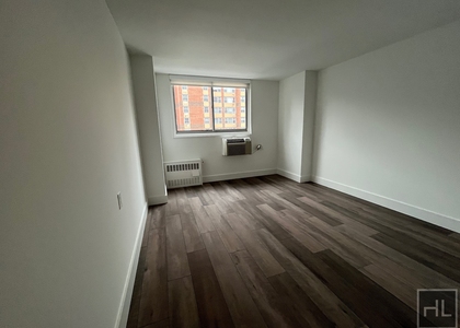 Second Avenue - Photo 1
