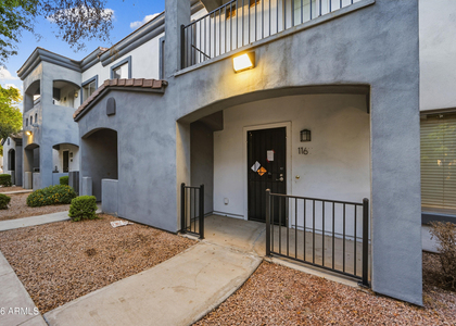 4608 W Maryland Avenue - Photo 1