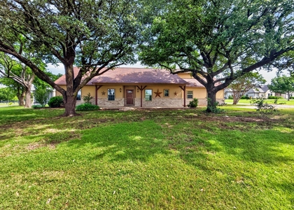 1255 Vineyard Road - Photo 1