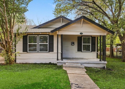 2842 Harlandale Avenue - Photo 1