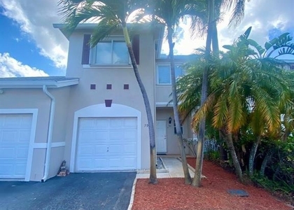791 Nw 42nd Place - Photo 1