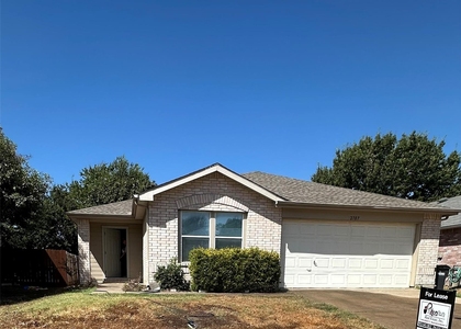 2707 Cattleman Drive - Photo 1