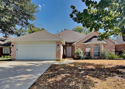 1121 Springwood Drive - Photo 1