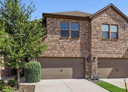 519 Sequoia Street - Photo 1