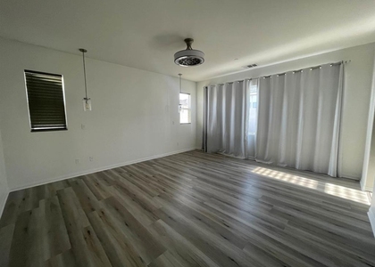 1079 Calle Deceo - Photo 1