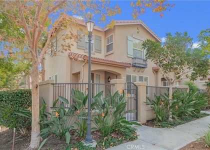 23 Willowdale - Photo 1