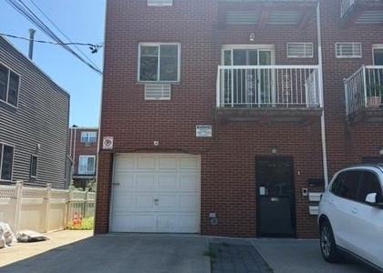 7128 66 Street - Photo 1