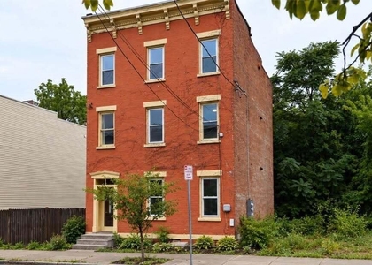 44 Alexander Street - Photo 1