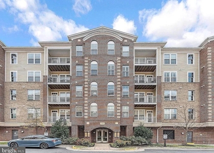 13723 Neil Armstrong Avenue - Photo 1