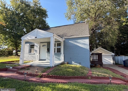 7124 Quincy Avenue - Photo 1