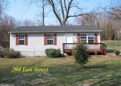 294 East Street - Photo 1