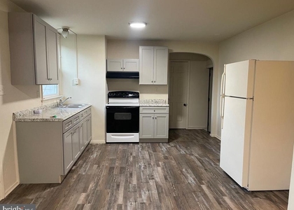 73 S South Front Street - Photo 1