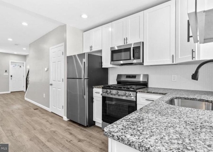 1452 S Etting Street - Photo 1