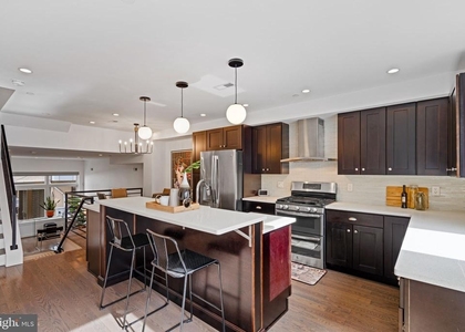 418 Wallace Street - Photo 1