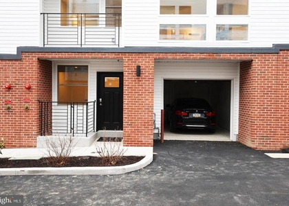 1500 N Randolph Street - Photo 1